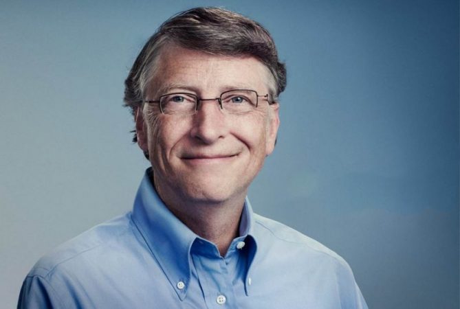 Bill-Gates-VR-Education-810x545-669x450.jpg