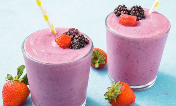delish-how-to-make-a-smoothie-horizontal-1542310071-600x360.png