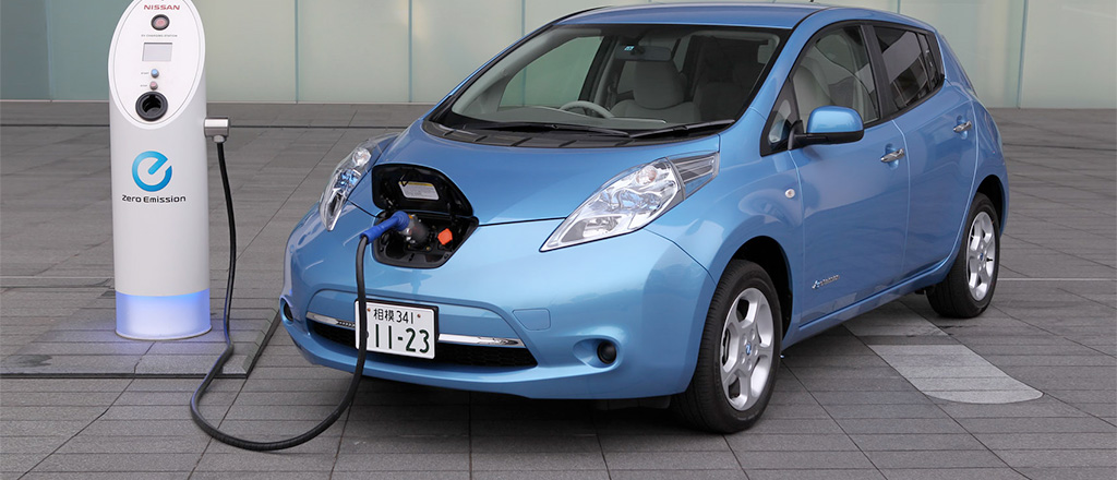 Nissan-Leaf.jpeg